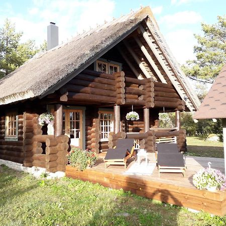 Pähkli Seaside Cottage with Cozy Outdoor Patio Koiguste Buitenkant foto